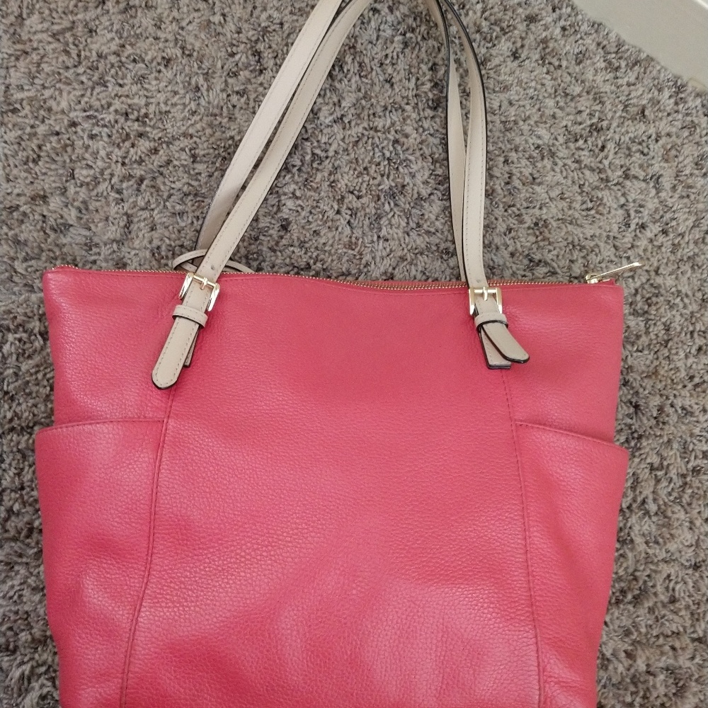 Michael Kors tote - Picture 2 of 2